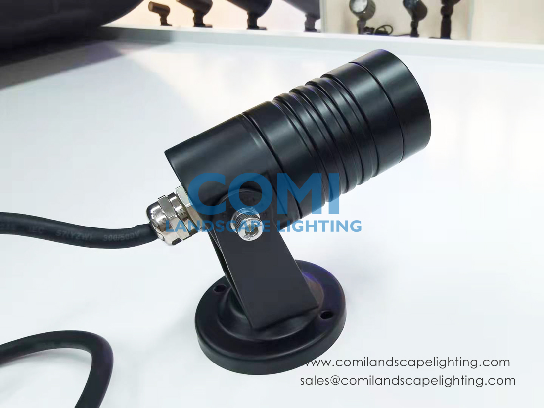 IP66 outdoor LED spotlight