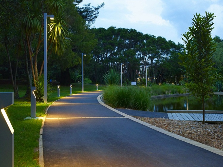 Outdoor IP65 LED bollard column light for road lighting